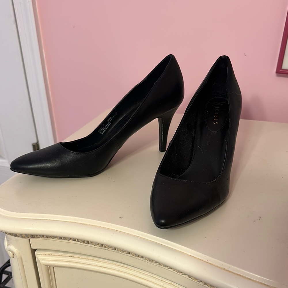 Nickels Black Heels Elegant and Versatile